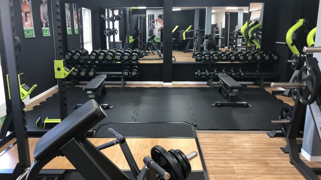 Fitnessstudio Vyškov trénink s činkami 2